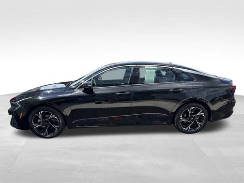 Aurora Black Pearl 2025 Kia K5 GT-Line