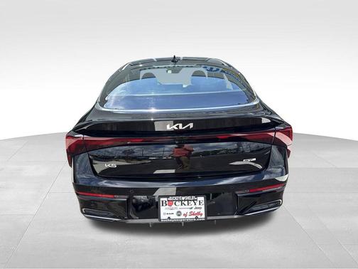 Aurora Black Pearl 2025 Kia K5 GT-Line