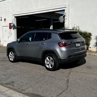 Billet Silver Metallic Clearcoat 2019 Jeep Compass Latitude