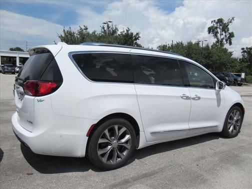2020 Chrysler Pacifica Limited