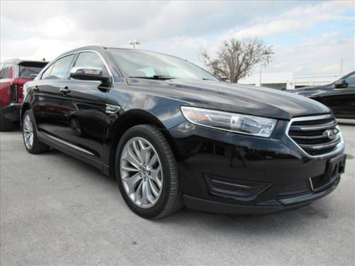 2017 Ford Taurus Limited