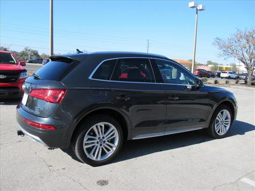 2018 Audi Q5 2.0T Premium Plus