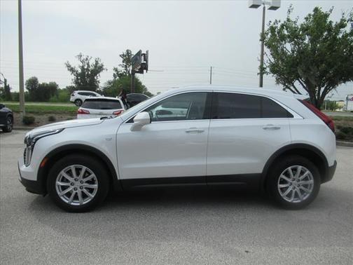 2023 Cadillac XT4 Luxury
