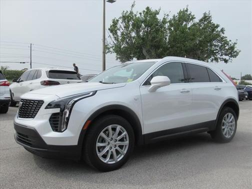 2023 Cadillac XT4 Luxury