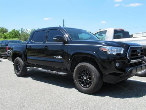Black 2022 Toyota Tacoma SR5
