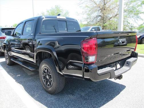 Black 2022 Toyota Tacoma SR5