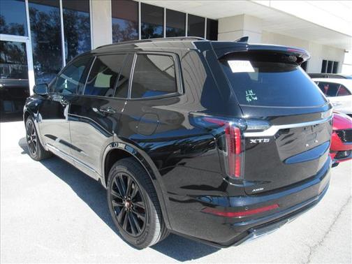 2025 Cadillac XT6 Sport AWD