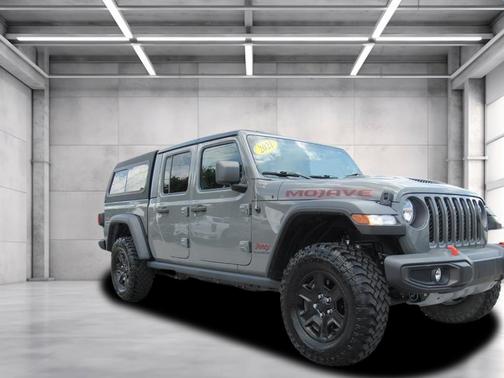 Gray 2021 Jeep Gladiator Mojave