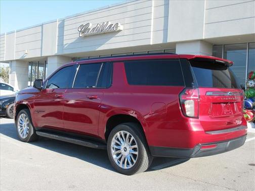 2021 Chevrolet Suburban RST