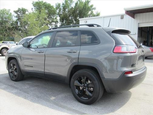 2023 Jeep Cherokee Altitude Lux
