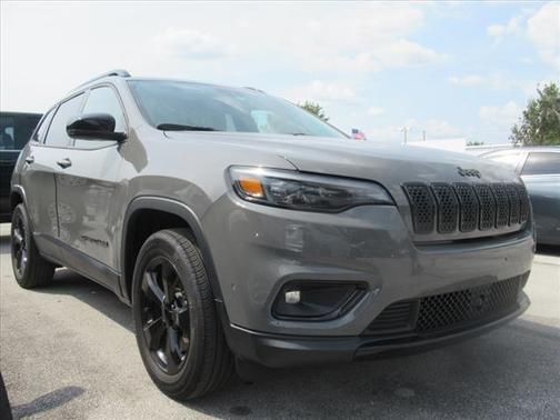 2023 Jeep Cherokee Altitude Lux