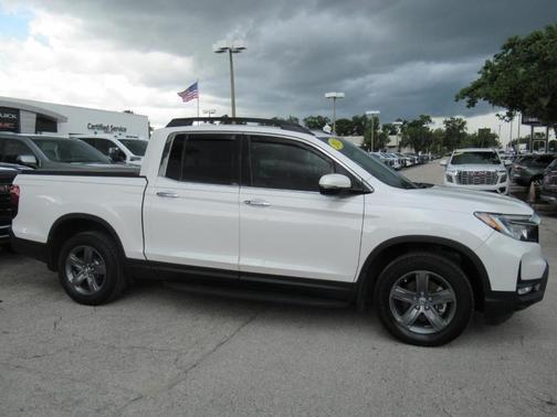 White 2023 Honda Ridgeline RTL-E