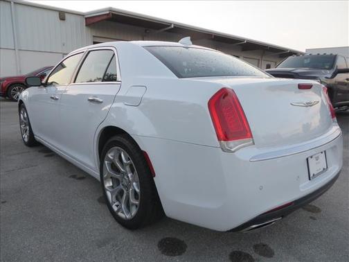2019 Chrysler 300 C