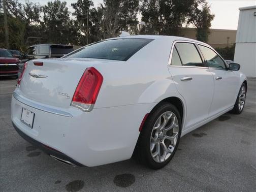 2019 Chrysler 300 C