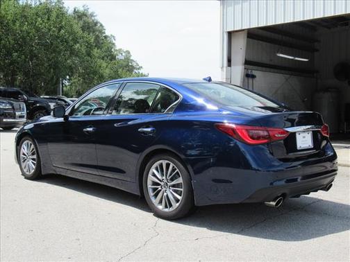 2022 INFINITI Q50 LUXE