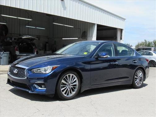 2022 INFINITI Q50 LUXE