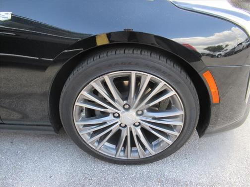 2023 Cadillac CT4 Premium Luxury