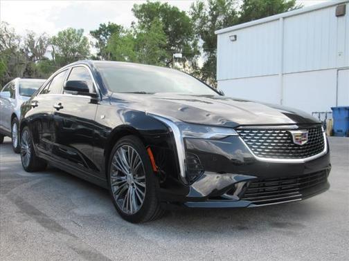 2023 Cadillac CT4 Premium Luxury