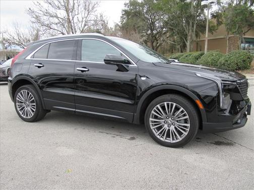 2024 Cadillac XT4 Premium Luxury