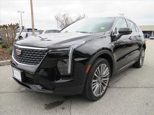 2024 Cadillac XT4 Premium Luxury