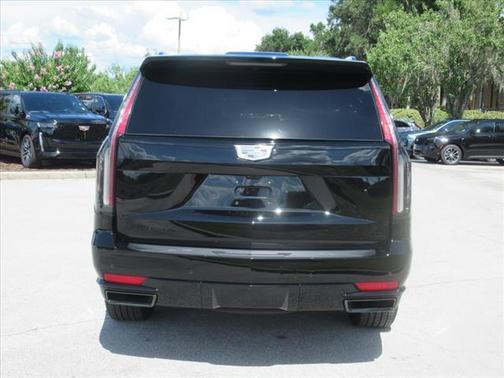 2023 Cadillac Escalade Sport