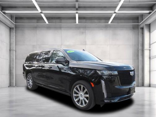 2022 Cadillac Escalade ESV Sport
