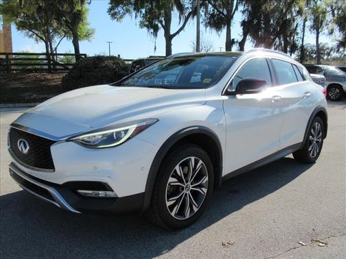 2018 INFINITI QX30 Premium