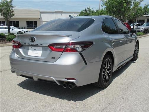 Silver 2021 Toyota Camry SE