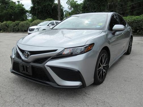 Silver 2021 Toyota Camry SE