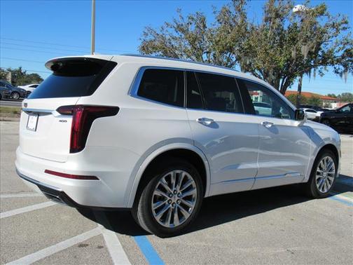 2023 Cadillac XT6 Premium Luxury FWD