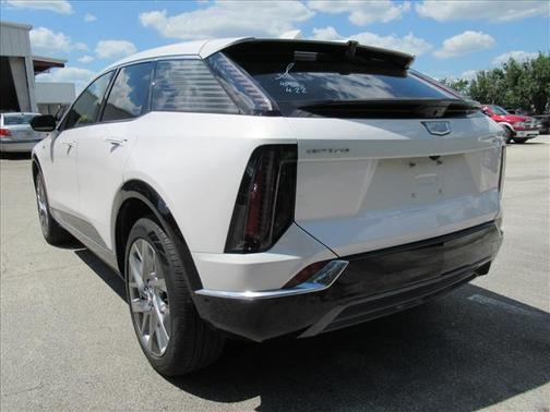 Crystal White 2025 Cadillac OPTIQ Luxury