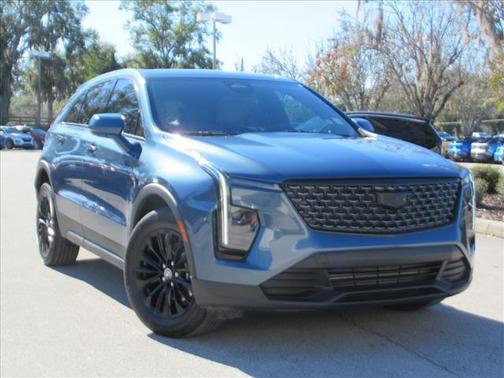 2024 Cadillac XT4 Luxury