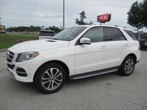White 2019 Mercedes-Benz GLE 400 Base 4MATIC