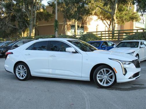 2023 Cadillac CT4 Luxury