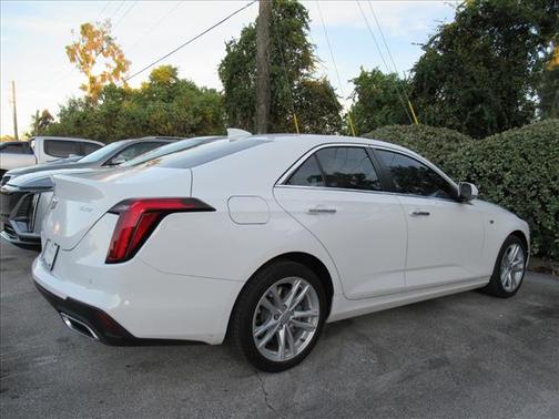 2023 Cadillac CT4 Luxury