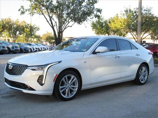 2023 Cadillac CT4 Luxury