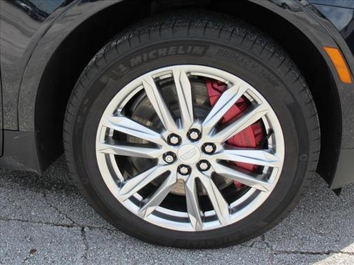 2022 Cadillac XT5 Sport