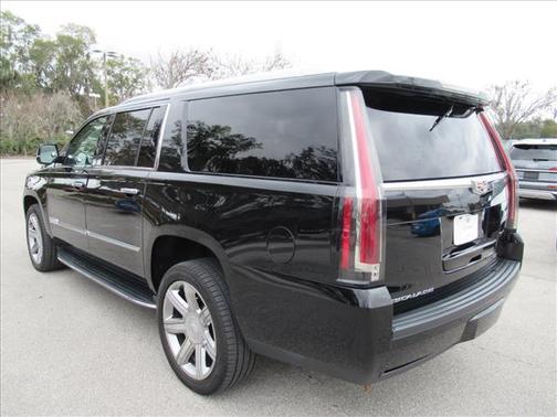 2020 Cadillac Escalade ESV Luxury