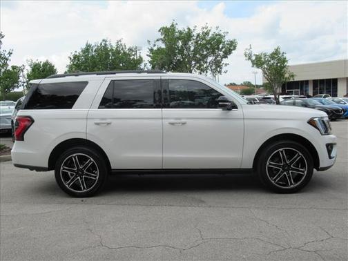 White Metallic 2021 Ford Expedition Limited
