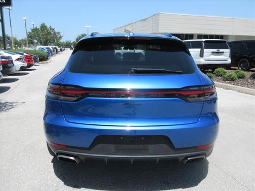 2020 Porsche Macan Base