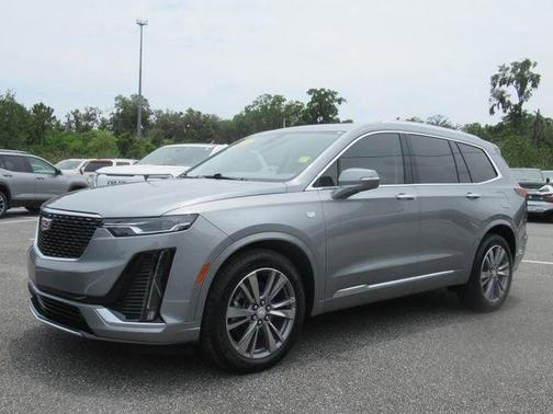 2025 Cadillac XT6 Premium Luxury FWD