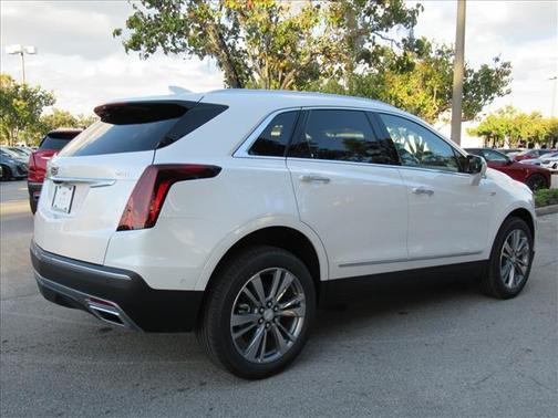 2026 Cadillac XT5 Premium Luxury