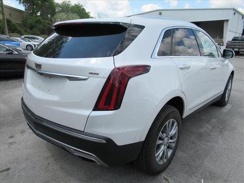 Crystal White Tri-Coat 2021 Cadillac XT5 Premium Luxury