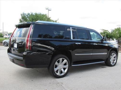 2020 Cadillac Escalade ESV Luxury