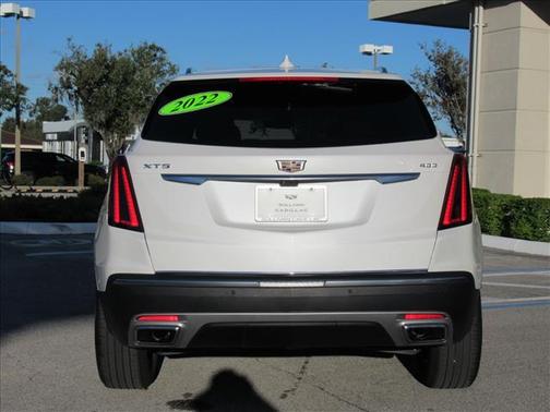 2022 Cadillac XT5 Premium Luxury