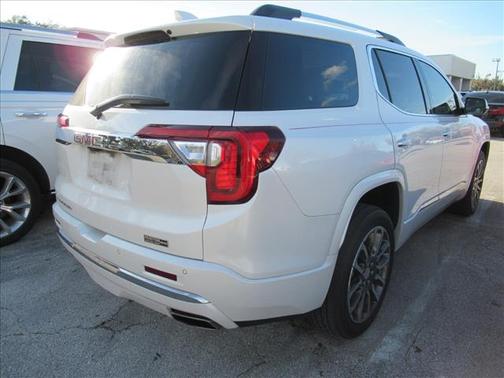 2020 GMC Acadia Denali