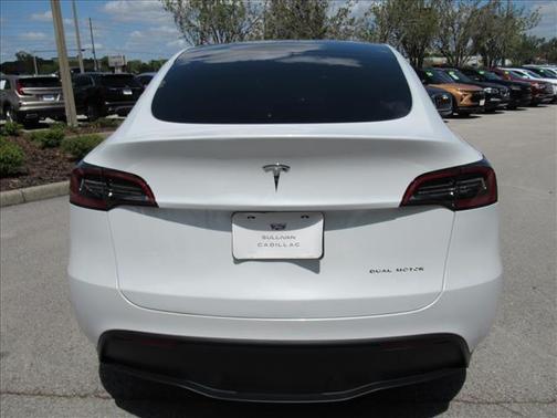Pearl White Multi 2023 Tesla Model Y Long Range