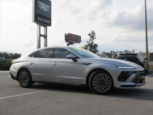2025 Hyundai SONATA Hybrid Limited