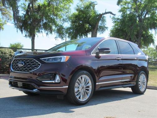 2024 Ford Edge Titanium