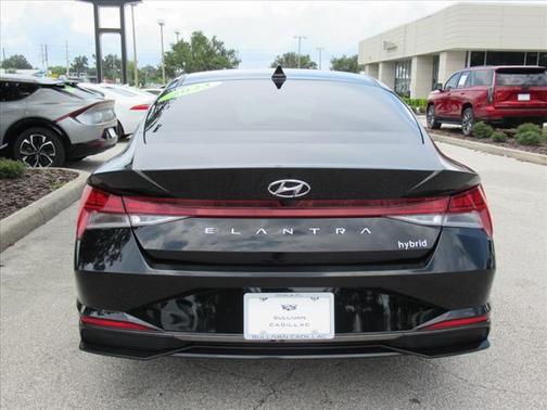 2023 Hyundai ELANTRA HEV Limited